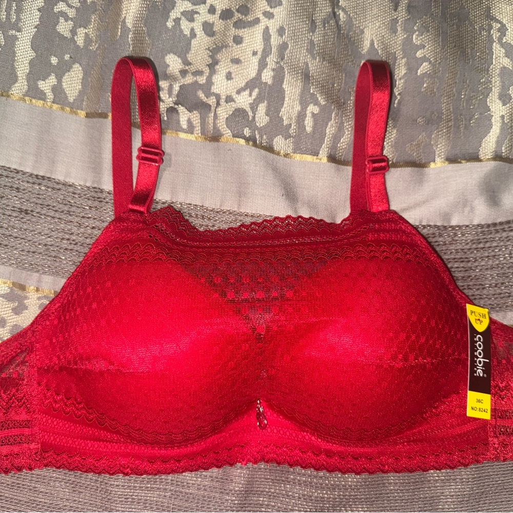 New bra 36C